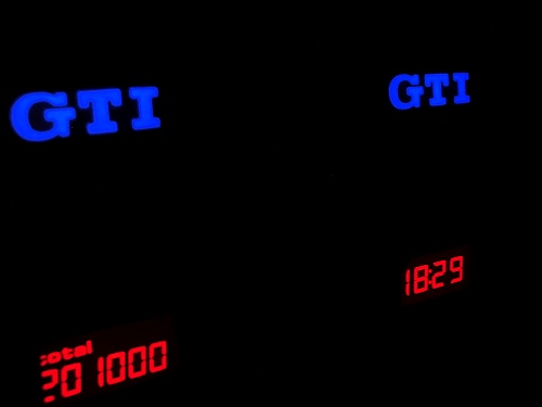 GTI Logo beleuchtet